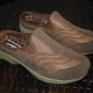 NWOT Easy Spirt Mules/Clogs